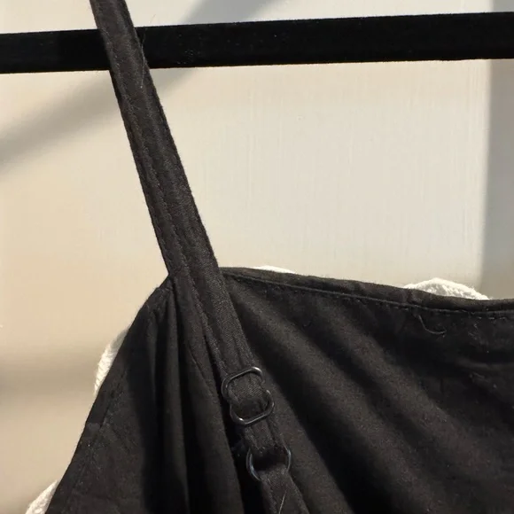 Elegant Black and White Maxi Dress - Picture 8 of 8